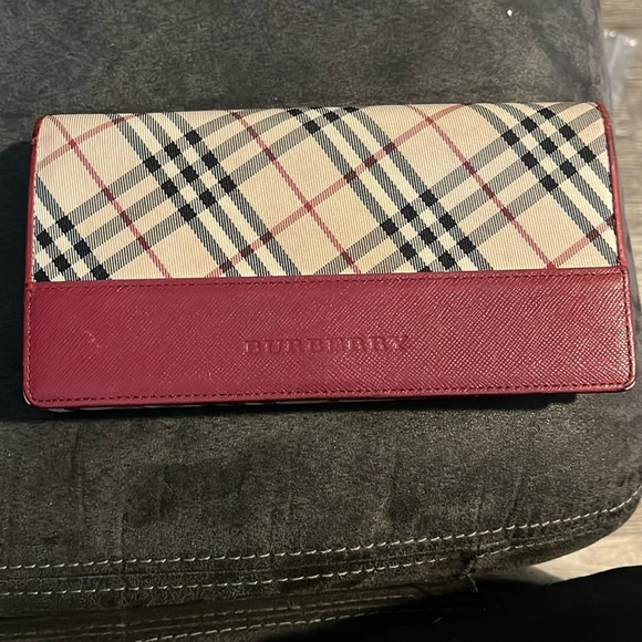 Vintage Burberry wallet - Picture 1 of 6